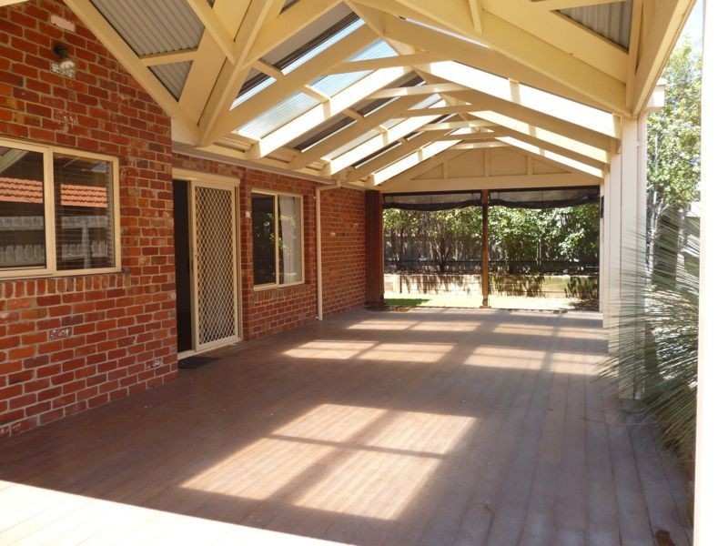 3 Stonehaven Avenue, Cranbourne VIC 3977