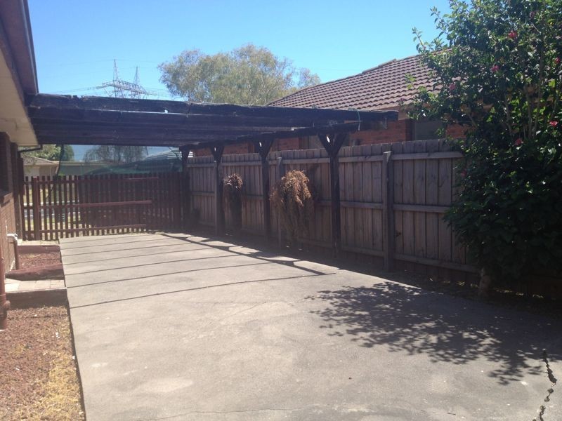 63 Endeavour Drive, Cranbourne North VIC 3977