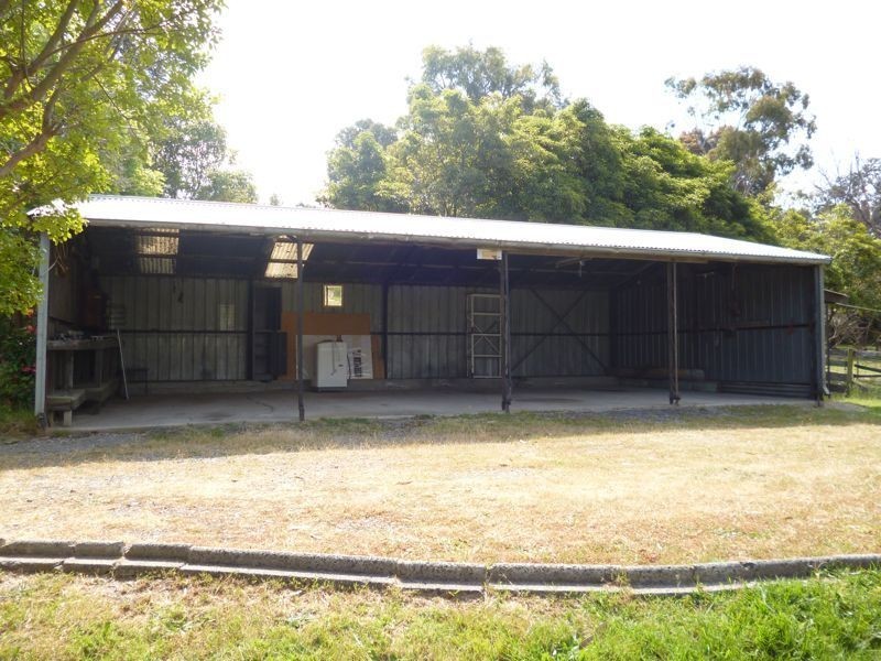 17 Scott Road, Cranbourne South VIC 3977