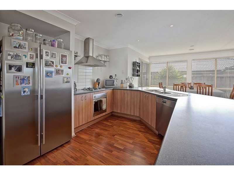 23 Honey Myrtle Way, Cranbourne VIC 3977