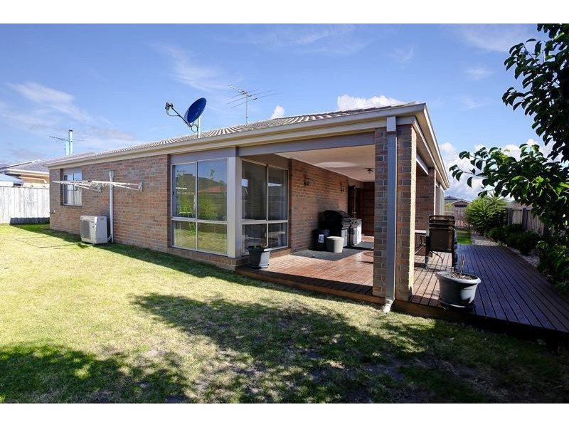 23 Honey Myrtle Way, Cranbourne VIC 3977