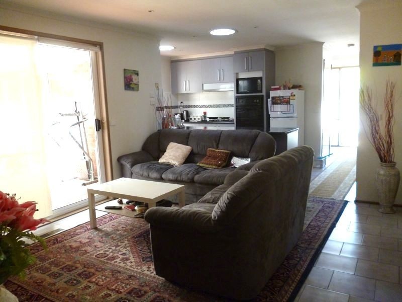 10 Cumquat Court, Cranbourne North VIC 3977