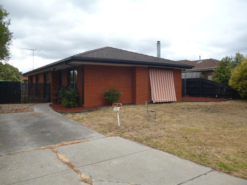 5 Maculata Drive, Cranbourne West VIC 3977