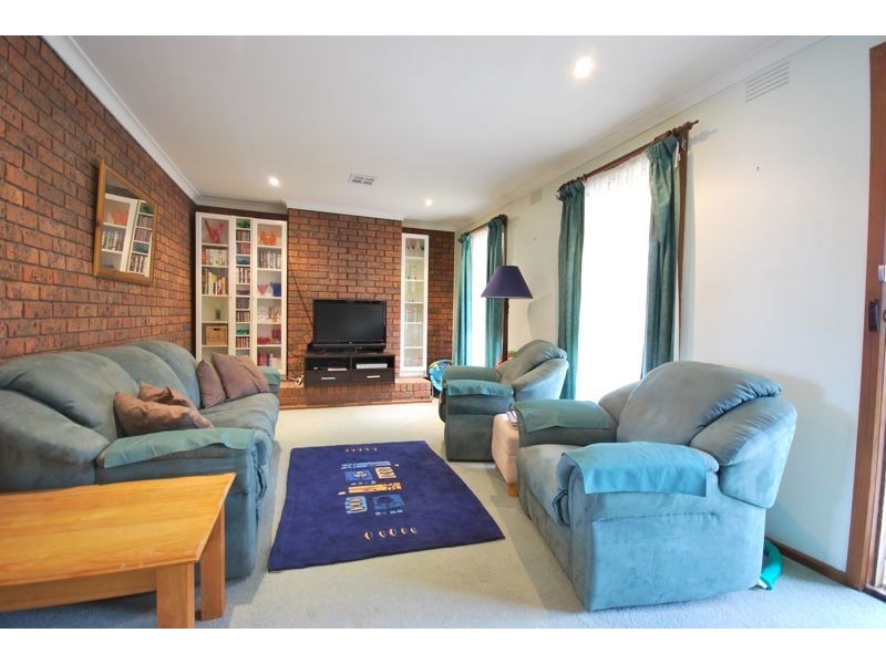 24 Bakers Road, Clyde VIC 3978