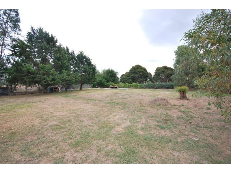 24 Bakers Road, Clyde VIC 3978