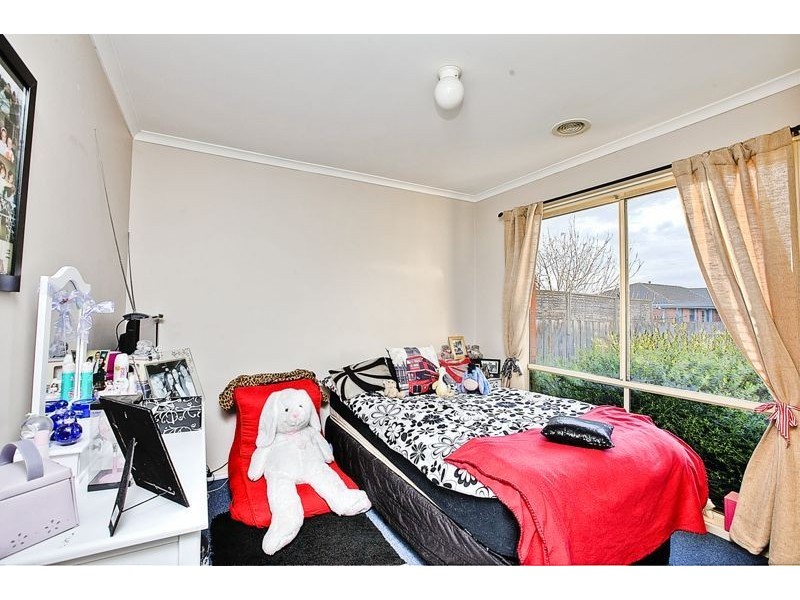 4 Hatten Place, Berwick VIC 3806