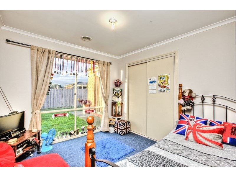 4 Hatten Place, Berwick VIC 3806