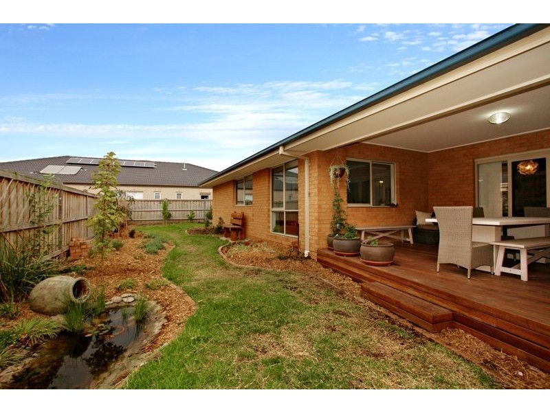 4 Yellowgum Avenue, Lyndhurst VIC 3975