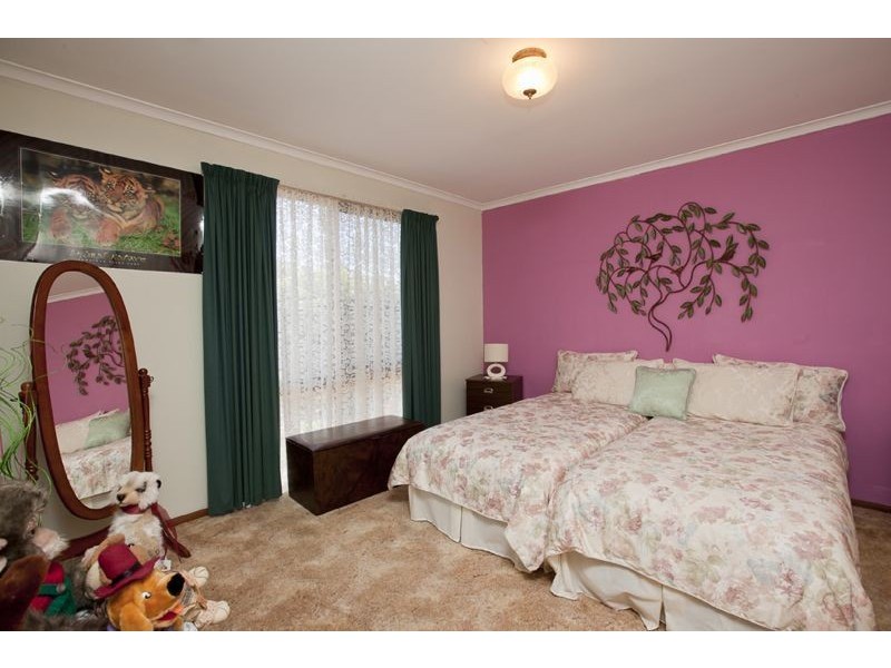 Cranbourne VIC 3977