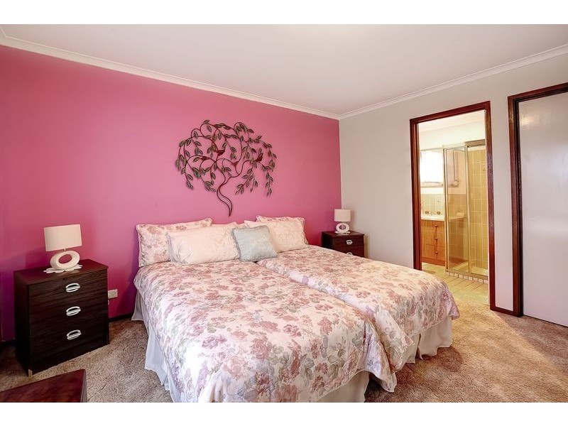 Cranbourne VIC 3977