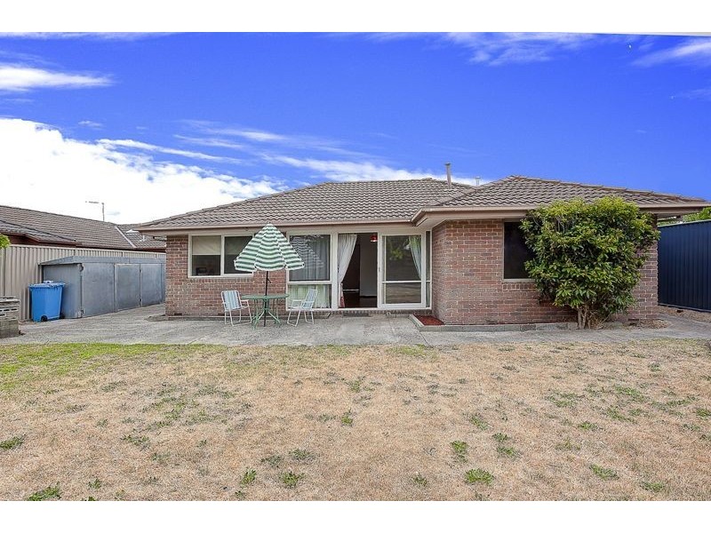 11 Peppercorn Court, Cranbourne North VIC 3977