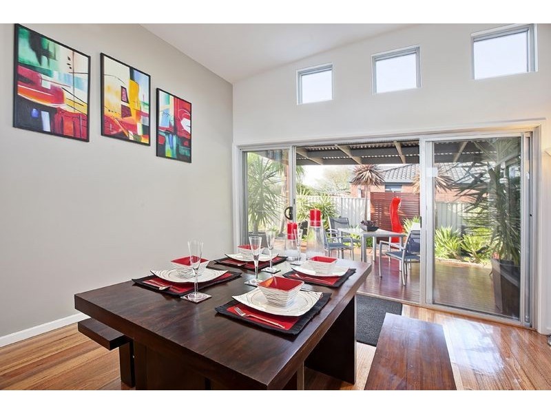 7 Aston Glade, Cranbourne East VIC 3977