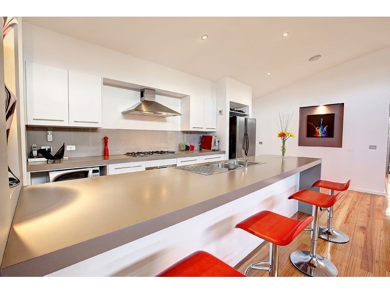 7 Aston Glade, Cranbourne East VIC 3977