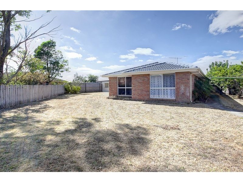 19 Elda Court, Cranbourne North VIC 3977
