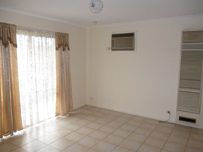 1/17 Rachel Drive, Cranbourne North VIC 3977