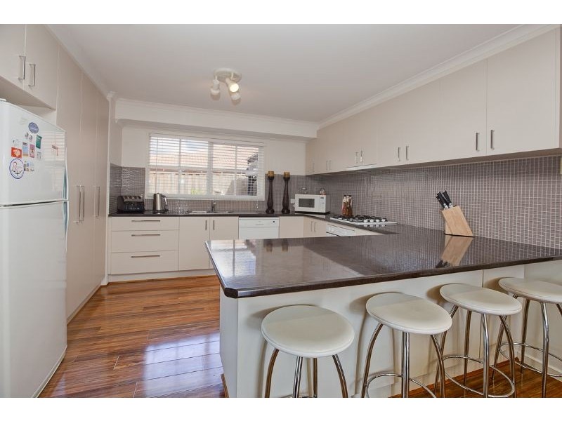 5 Van Court, Narre Warren VIC 3805