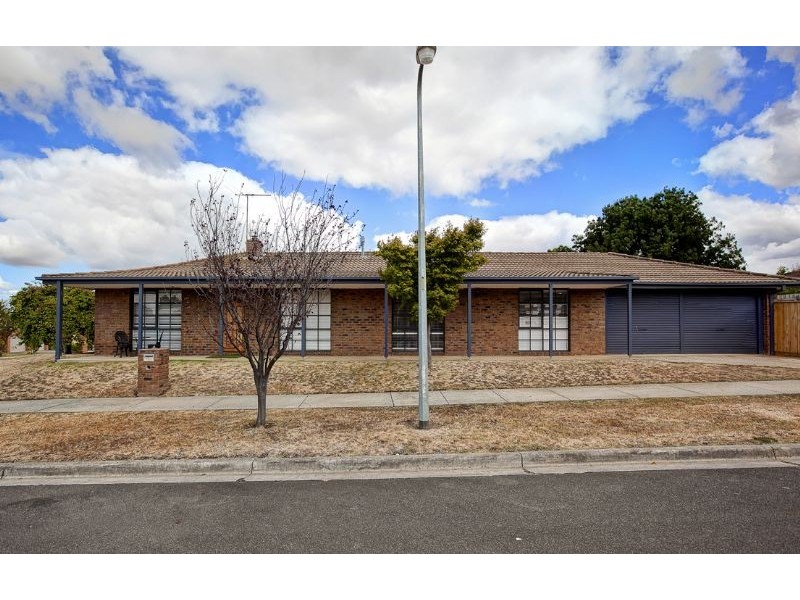 5 Van Court, Narre Warren VIC 3805