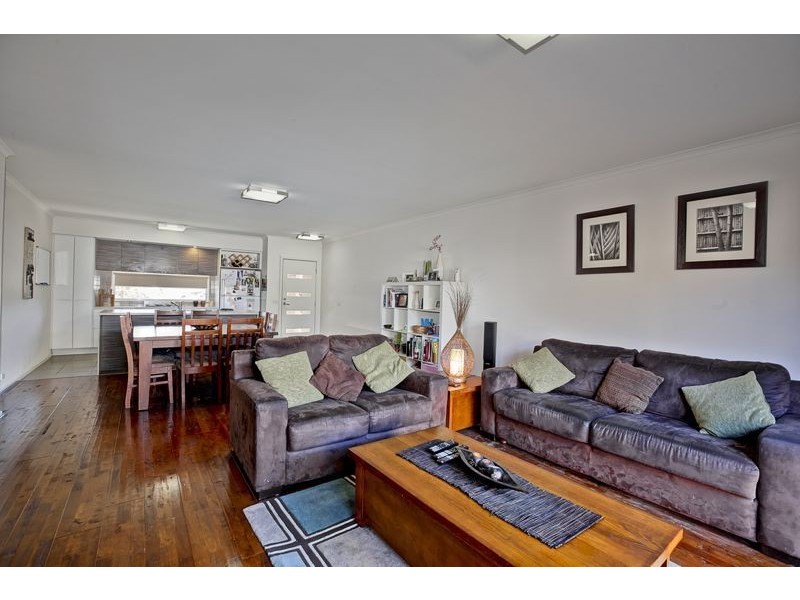 10 Karri Drive, Cranbourne VIC 3977