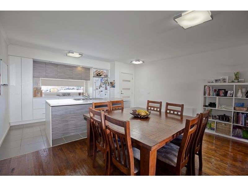 10 Karri Drive, Cranbourne VIC 3977