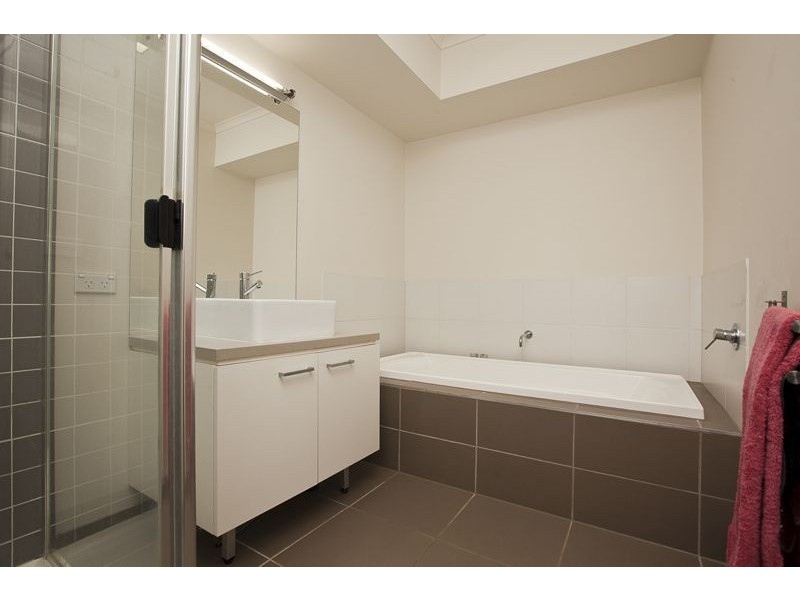 10 Karri Drive, Cranbourne VIC 3977