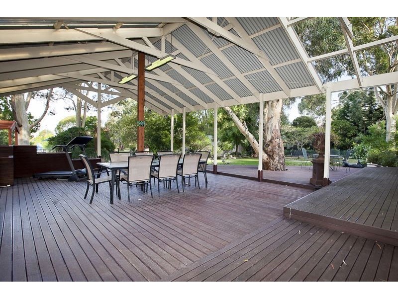 38 Mayfield Road, Cranbourne East VIC 3977