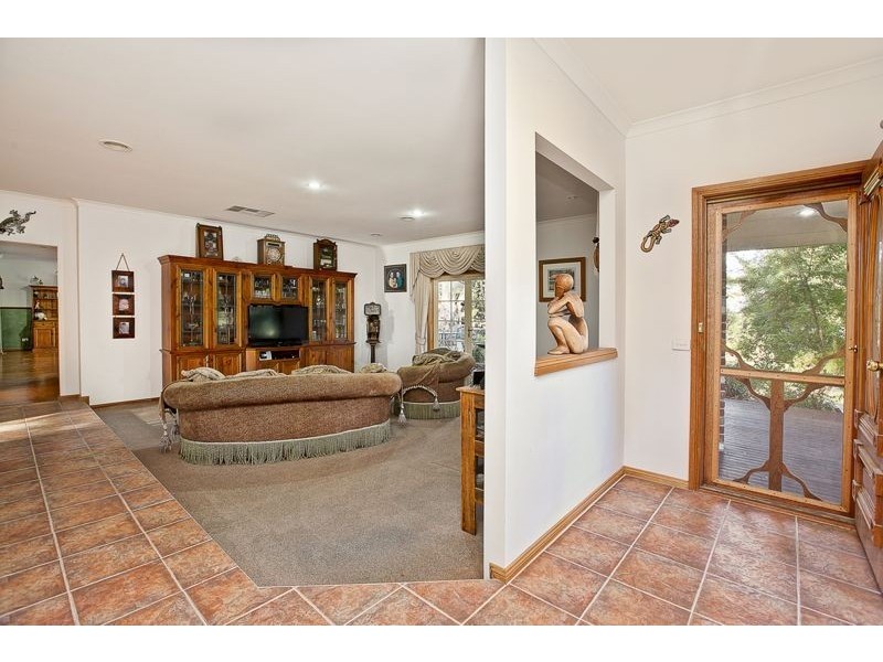 38 Mayfield Road, Cranbourne East VIC 3977