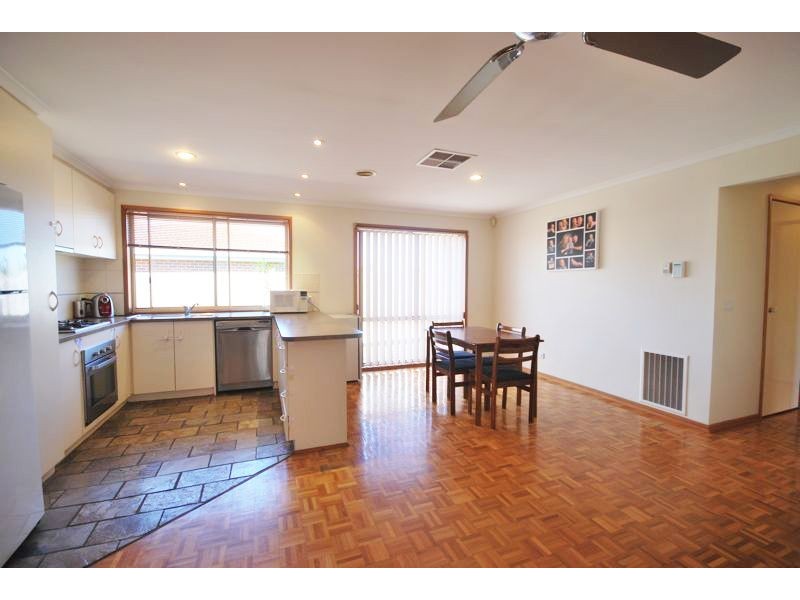 10 Talara Court, Cranbourne VIC 3977