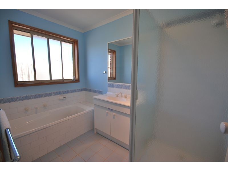 10 Talara Court, Cranbourne VIC 3977