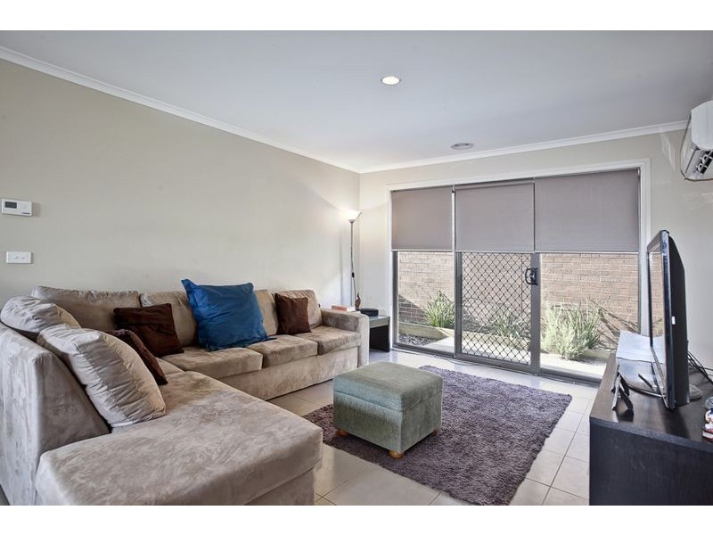 1 Pallyang Lane, Cranbourne East VIC 3977