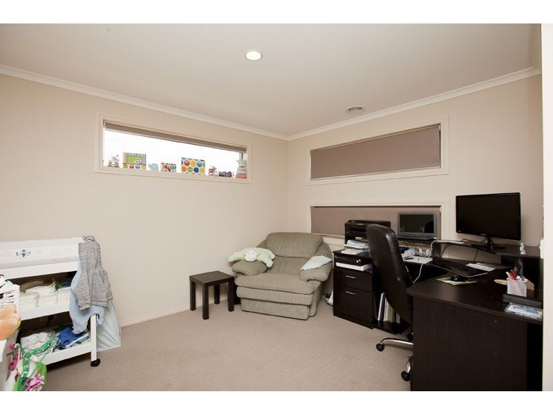 1 Pallyang Lane, Cranbourne East VIC 3977