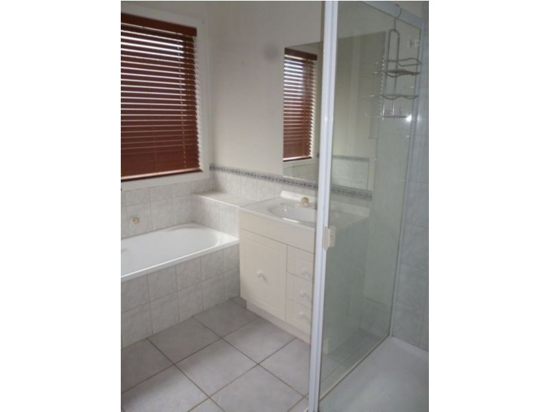 52 Harold Keys Drive, Narre Warren VIC 3805