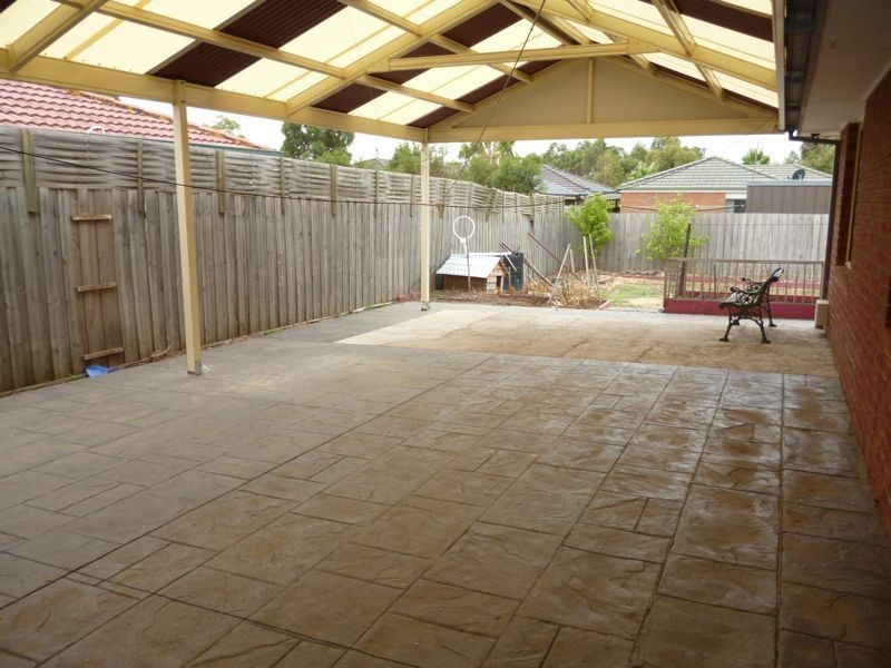 52 Harold Keys Drive, Narre Warren VIC 3805