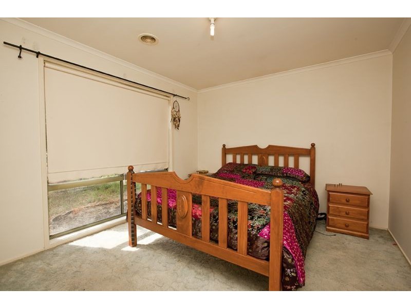 25 Jessie Street, Cranbourne North VIC 3977