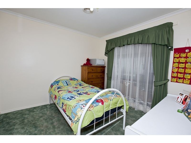 5 Landau Court, Cranbourne North VIC 3977