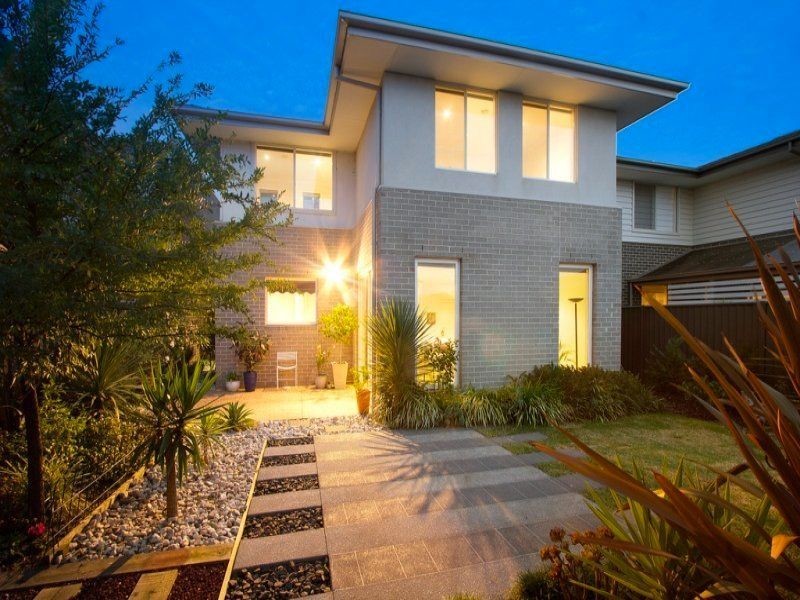 8 Aspect Lane, Cranbourne North VIC 3977