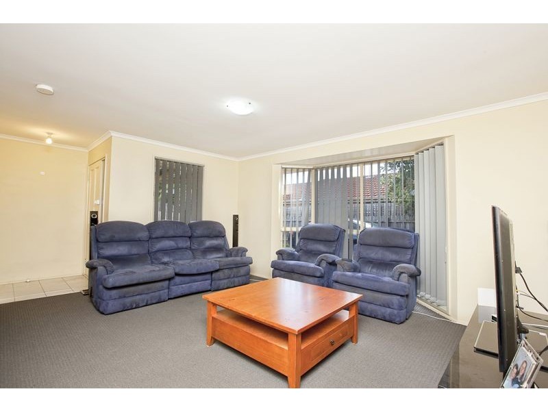 1/11 Tinara Court, Cranbourne VIC 3977