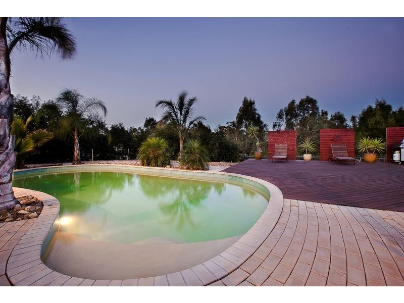 38-40 Brookvale Close, Beaconsfield VIC 3807