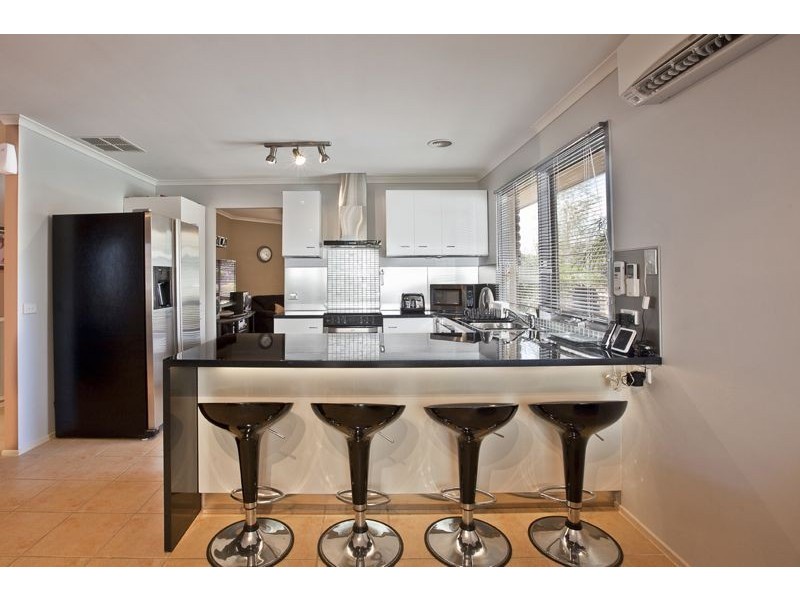 7 Fosters Court, Cranbourne North VIC 3977