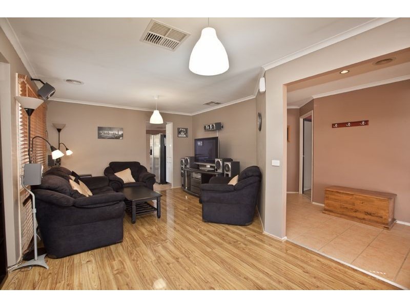 7 Fosters Court, Cranbourne North VIC 3977
