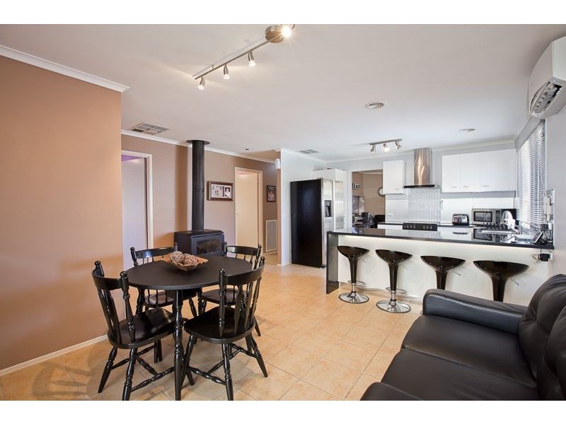 7 Fosters Court, Cranbourne North VIC 3977
