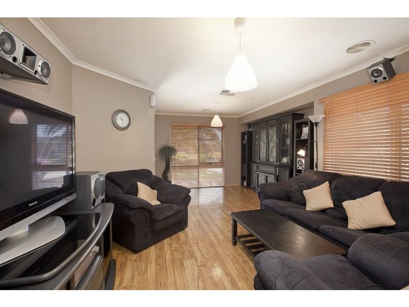 7 Fosters Court, Cranbourne North VIC 3977