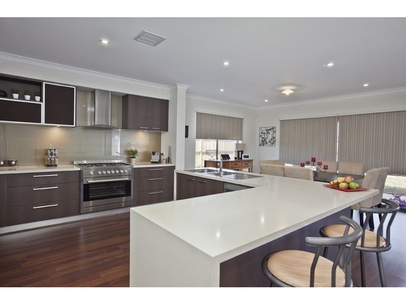 7 Honeybark Crescent, Lyndhurst VIC 3975