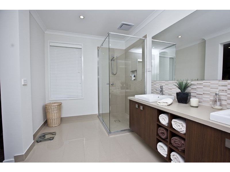 7 Honeybark Crescent, Lyndhurst VIC 3975