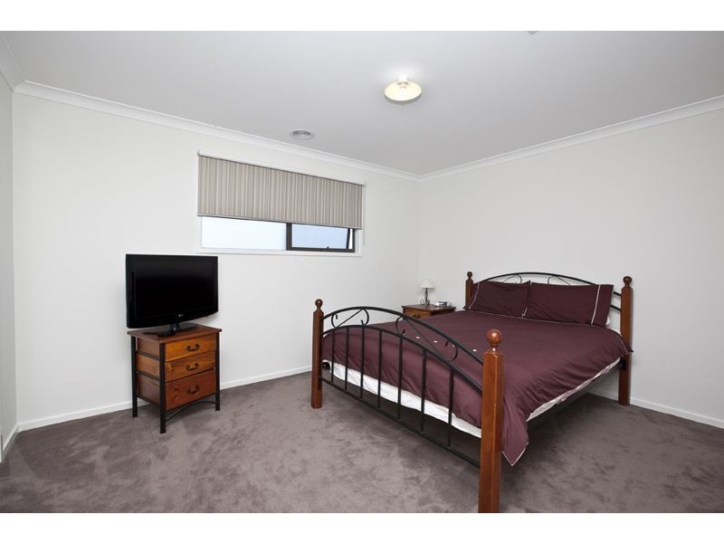 7 Honeybark Crescent, Lyndhurst VIC 3975