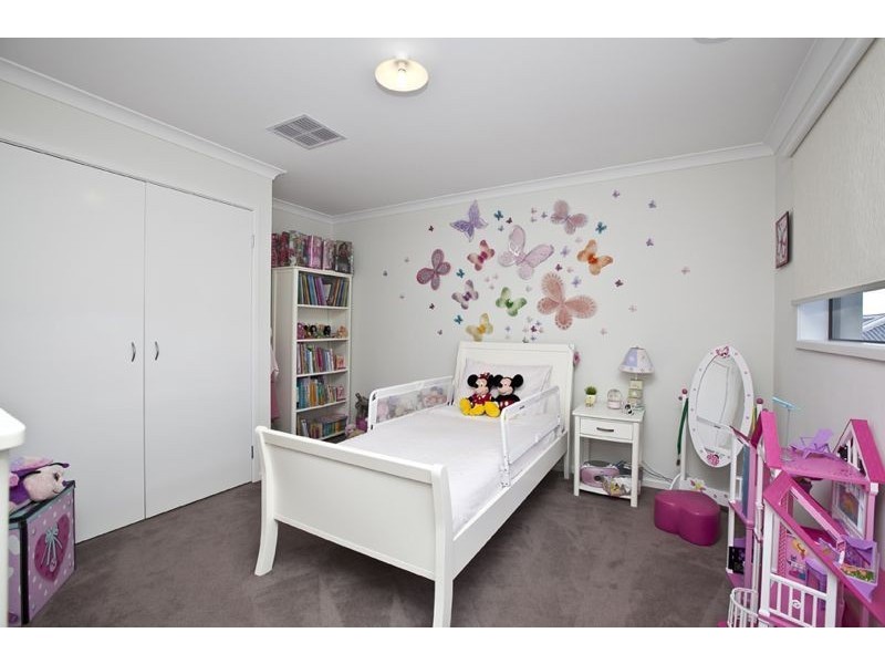7 Honeybark Crescent, Lyndhurst VIC 3975