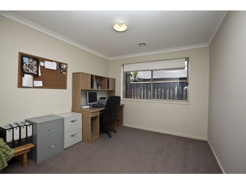 5 Desert Rose Court, Cranbourne VIC 3977