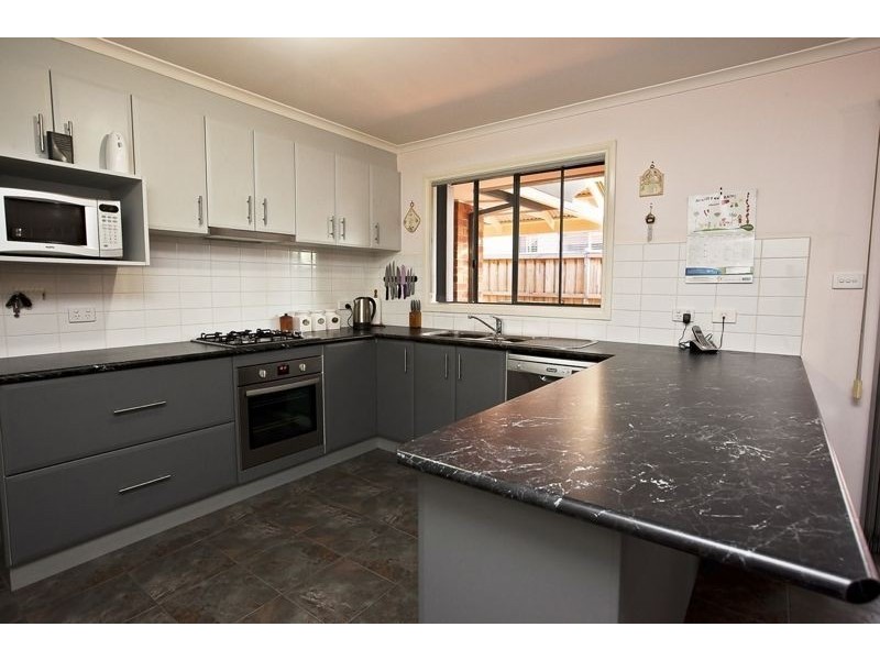 17 Lancashire Drive, Cranbourne North VIC 3977