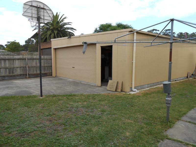 38 Campbell Parade, Cranbourne VIC 3977