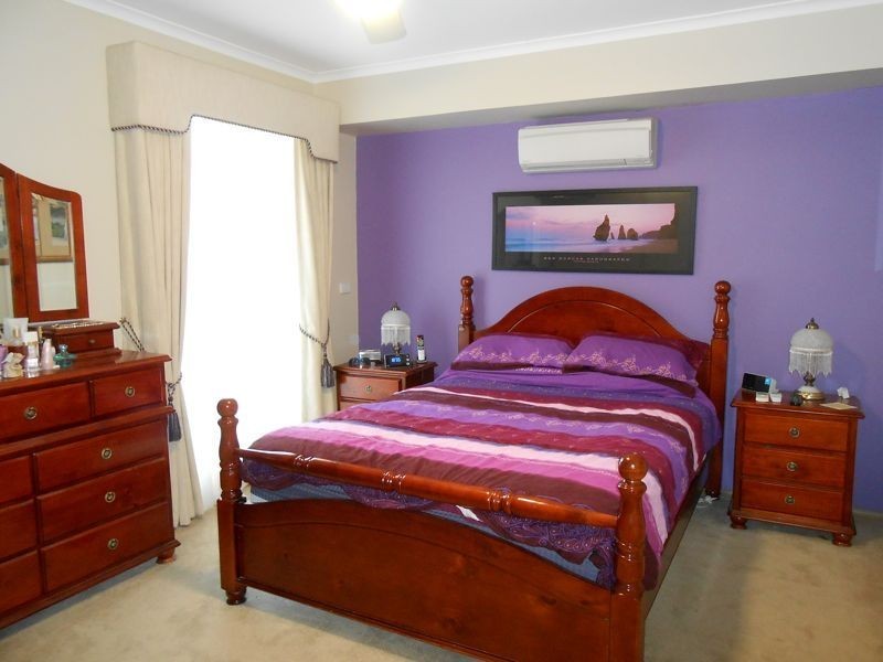 3 Loganberry Close, Cranbourne North VIC 3977