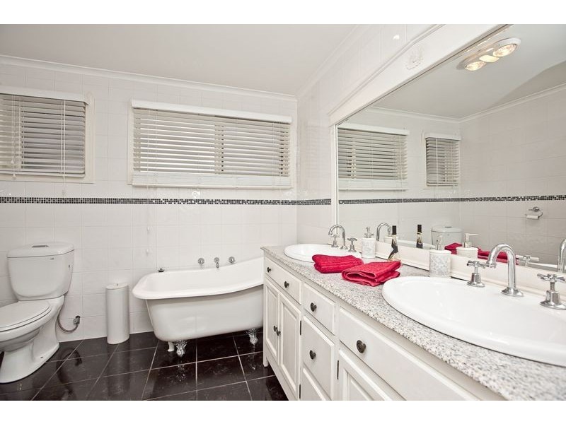 11 Virginia Street, Cranbourne VIC 3977